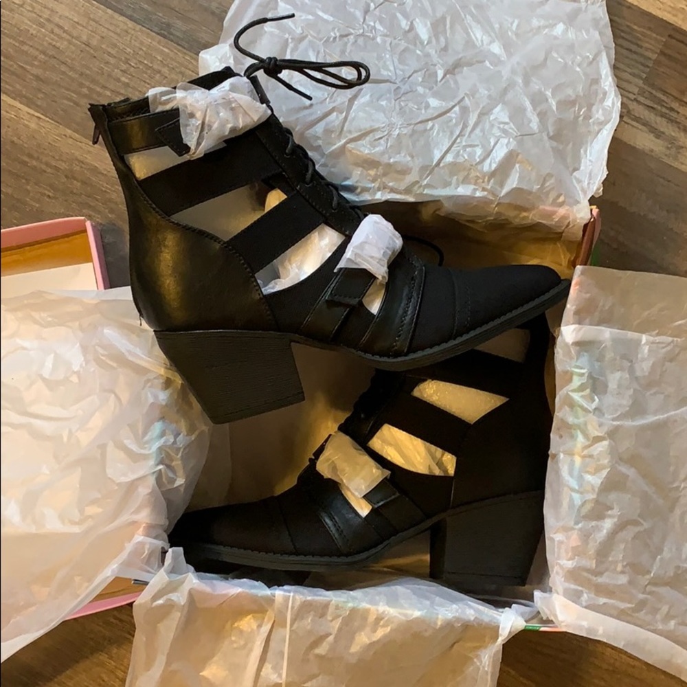 Black heeled booties